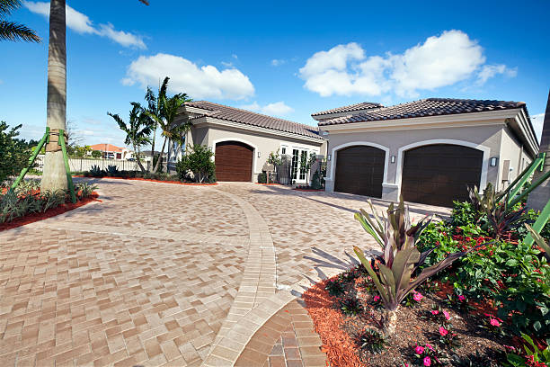 Best Driveway Paving Contractor  in South Apopka, FL